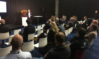 Jan Kraaijeveld tijdens beurs Transport & Logistics in Rotterdam